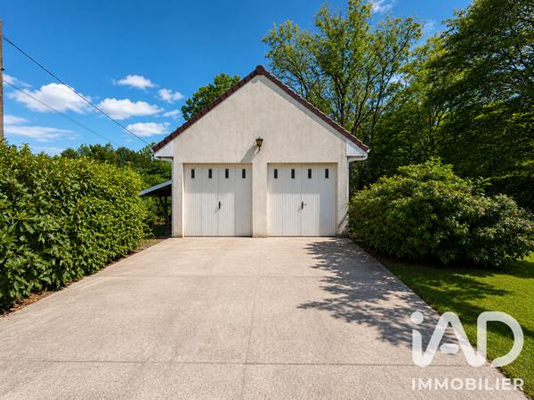 Maison à vendre 8 pièces 165 m² Neuilly-Saint-Front