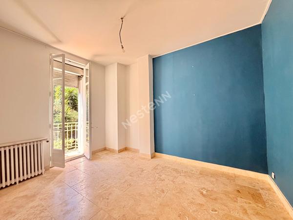 Maison Marseille campagne FLOTTE 150 m2  au sol