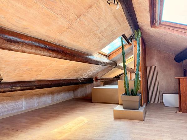 Maison Marseille campagne FLOTTE 150 m2  au sol