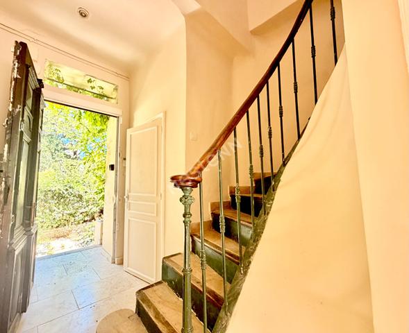 Maison Marseille campagne FLOTTE 150 m2  au sol