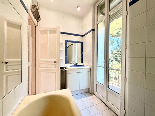 Maison Marseille campagne FLOTTE 150 m2  au sol