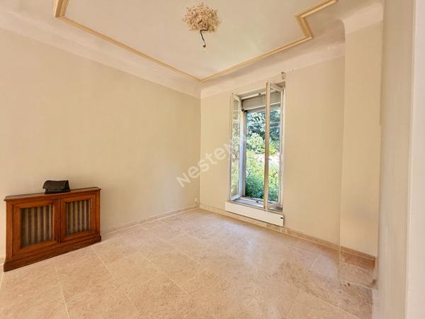 Maison Marseille campagne FLOTTE 150 m2  au sol