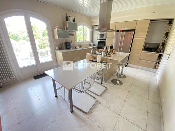 Achat maison Martignas-sur-Jalle - 6 pièce(s) - 176 m² - 627 000 €