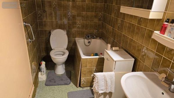 Maison à vendre à Melle dans les Deux-Sèvres (79500), ref : 223