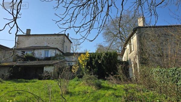 Maison à vendre à Melle dans les Deux-Sèvres (79500), ref : 223