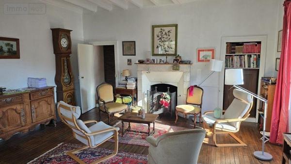 Maison à vendre à Melle dans les Deux-Sèvres (79500), ref : 223