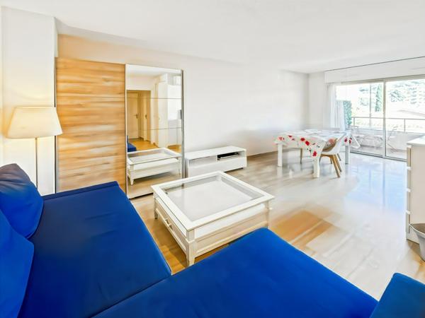 Appartement Le Cannet 2 pièces 42.18 m2 Meublée