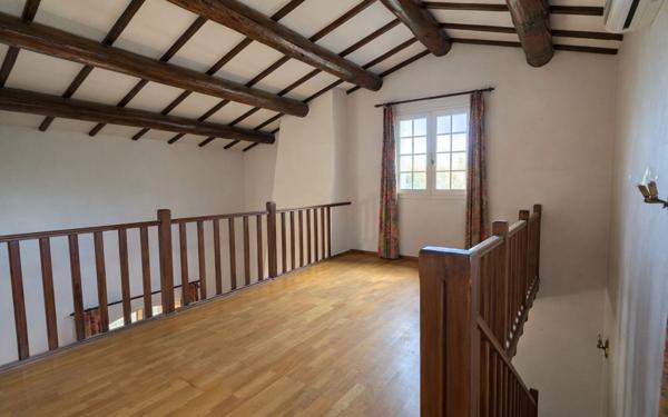 Maison à vendre    6 pièces •  Villeneuve-lès-Avignon