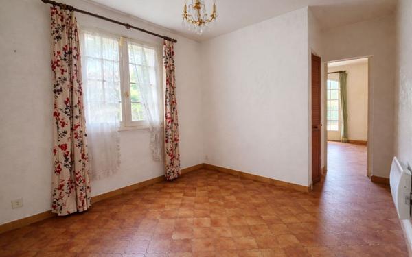 Maison à vendre    6 pièces •  Villeneuve-lès-Avignon