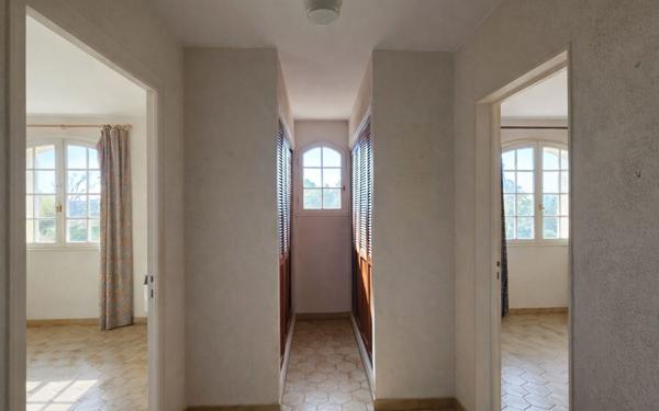 Maison à vendre    6 pièces •  Villeneuve-lès-Avignon