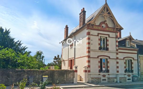 Maison à vendre    7 pièces •  Montluçon