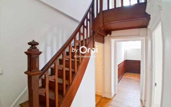 Maison à vendre    7 pièces •  Montluçon