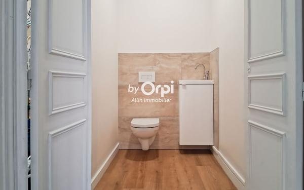 Maison à vendre    7 pièces •  Montluçon