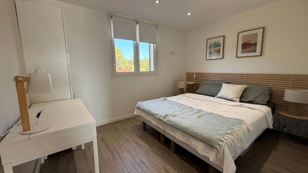 Appartement à vendre 3 pièces dernier étage avec garage et parking SAINT RAPHAEL (83)