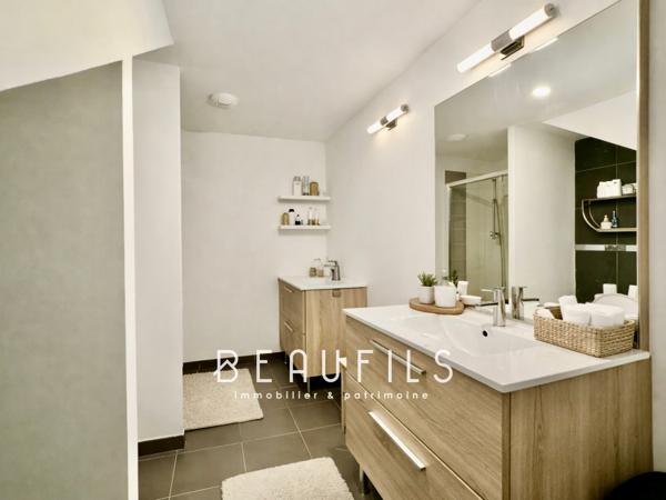 Saint-Jean-de-Védas (34430) Exclusivité - (34430) SAINT JEAN DE VEDAS - APPARTEMENT T4 - 100 m2 - 3 chambres - Garage