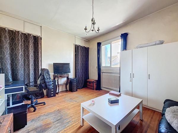 Maison de ville de 188m2 avec jardin et piscine