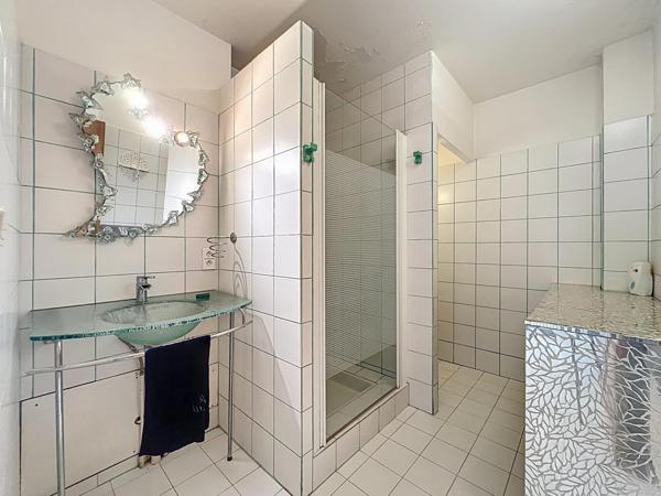 Maison de ville de 188m2 avec jardin et piscine