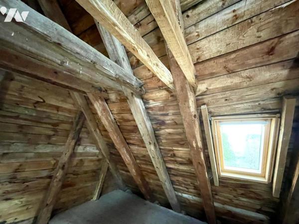 LE CHATEAU D'ORFEUILLE : Un Joyau de Pierre au Cœur du Nord Lozère