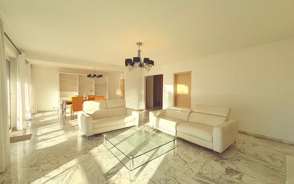 Appartement à vendre    5 pièces • 149,18 m2 Cannes