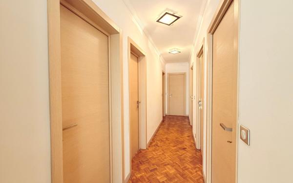 Appartement à vendre    5 pièces • 149,18 m2 Cannes