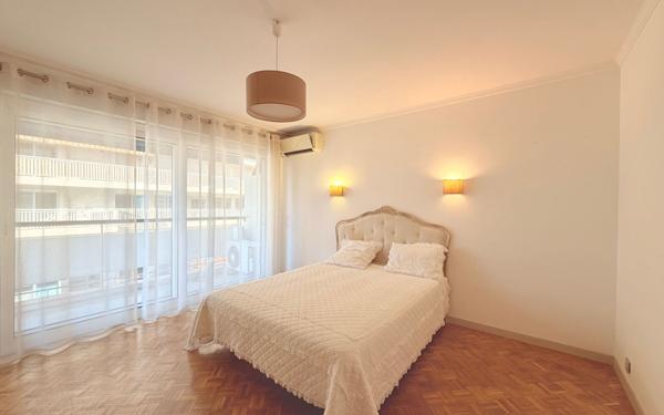 Appartement à vendre    5 pièces • 149,18 m2 Cannes