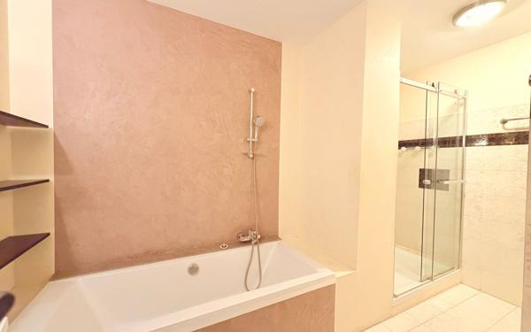 Appartement à vendre    5 pièces • 149,18 m2 Cannes