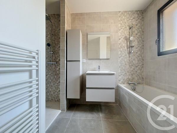 Maison à vendre  4 pièces - 96,27 m 2   GUJAN MESTRAS  - 33