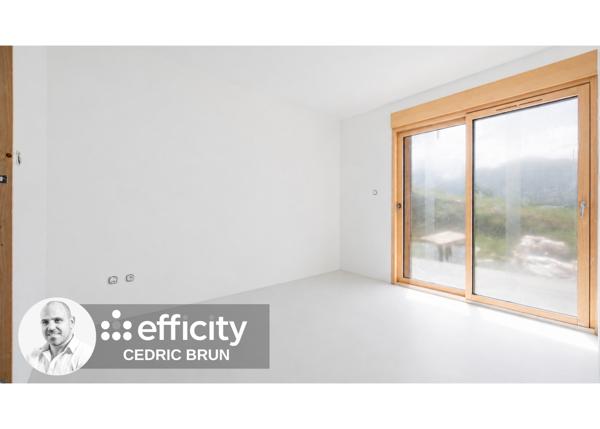 Appartement
         4 pièces
        - 89 m² Exclusivité 575 000 € *