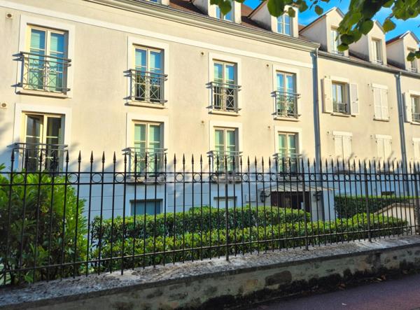 Appartement à vendre 3 pièces ETAMPES (91) Rez-de-jardin avec terrasse – 2 stationnements - Proche gare- Quartier Saint-Gilles