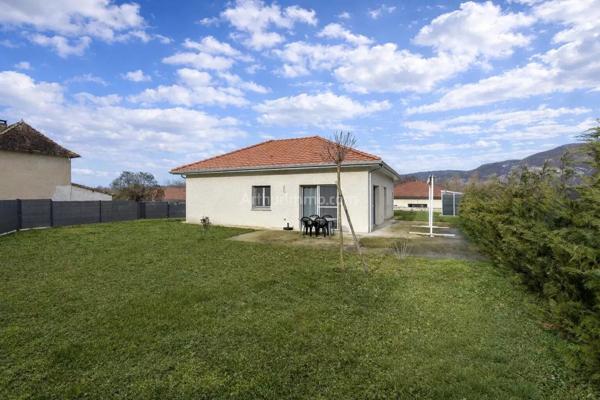 Vente Maison 2 pièces 77 m2 à Groslée-Saint-Benoit