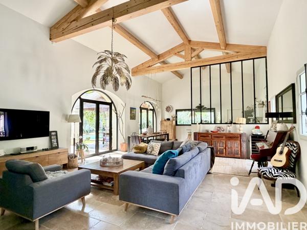 Maison à vendre 6 pièces 160 m² Nîmes