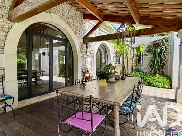 Maison à vendre 6 pièces 160 m² Nîmes