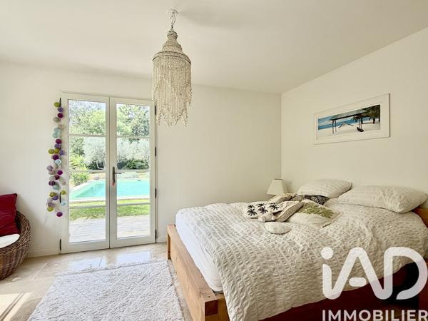 Maison à vendre 6 pièces 160 m² Nîmes