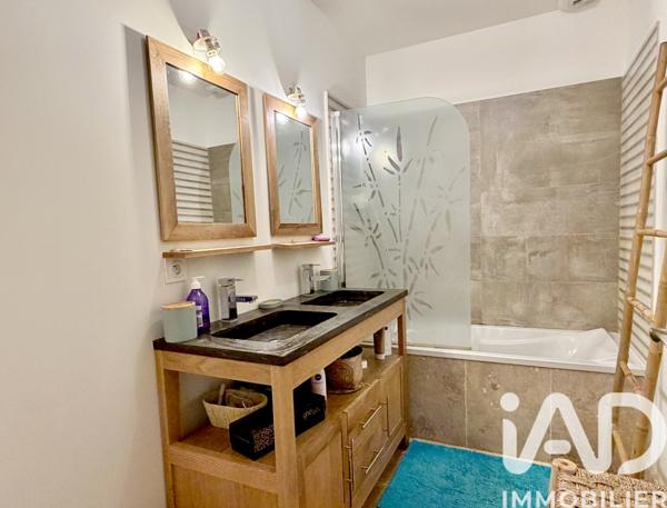 Maison à vendre 6 pièces 160 m² Nîmes