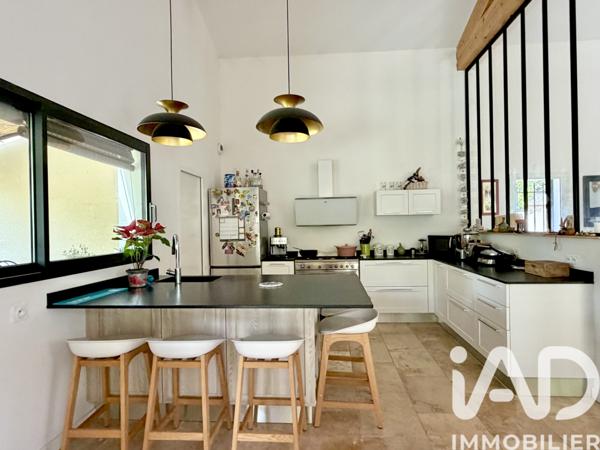 Maison à vendre 6 pièces 160 m² Nîmes