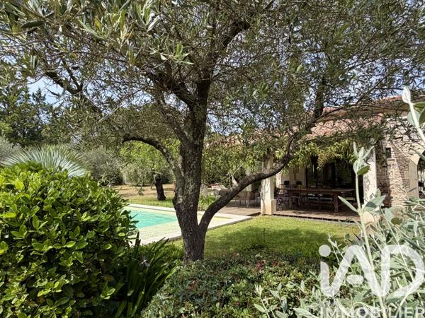 Maison à vendre 6 pièces 160 m² Nîmes