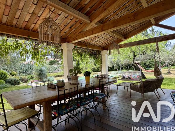 Maison à vendre 6 pièces 160 m² Nîmes