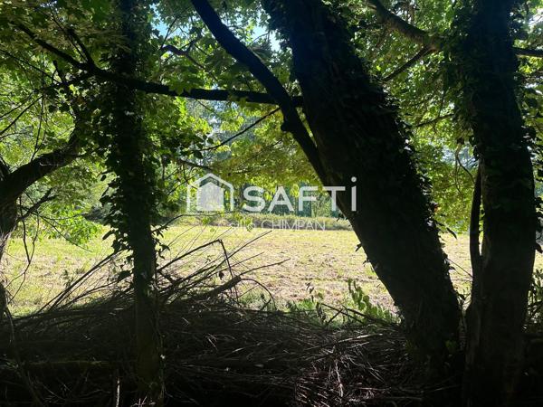 Terrain à bâtir dans un environnement verdoyant, hors lotissement