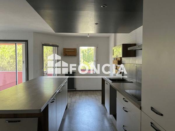 Location Appartement 3 pièces 65 m² - 9 RUE LOUIS DE BROGLIE Tarbes 65000