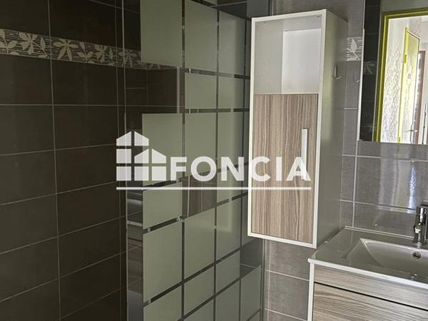 Location Appartement 3 pièces 65 m² - 9 RUE LOUIS DE BROGLIE Tarbes 65000