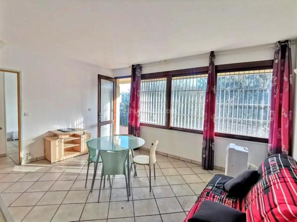 Location                                                      Appartement
                        
                     2 pièces                      36 m2                     à Ajaccio
