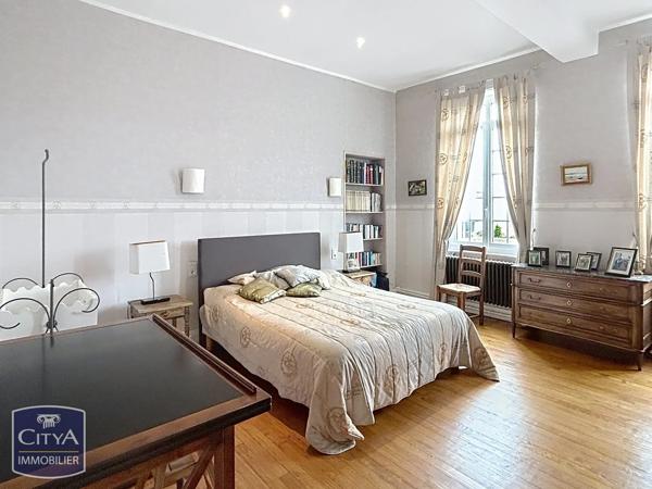 Maison à vendre 12 pièces 415m² Fresnoy-le-Grand (02230)