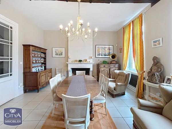Maison à vendre 12 pièces 415m² Fresnoy-le-Grand (02230)