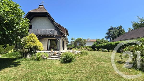 Maison à vendre  8 pièces - 190 m 2   BIZANOS  - 64