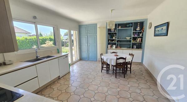 Maison à vendre  8 pièces - 190 m 2   BIZANOS  - 64