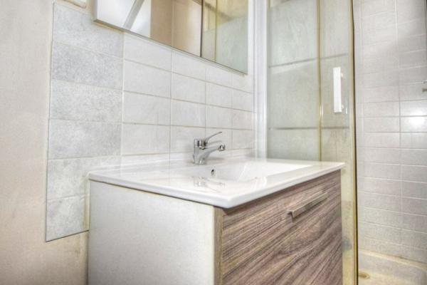 Appartement 2 pièces et parking  en centre ville