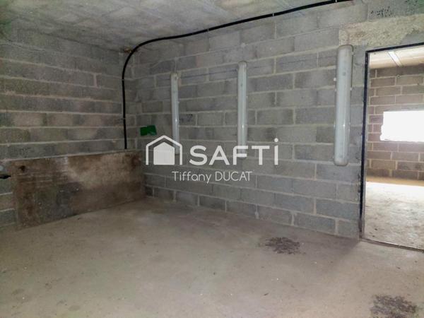 Grange pour projet de rénovation ou stockage ou professionnel gîte