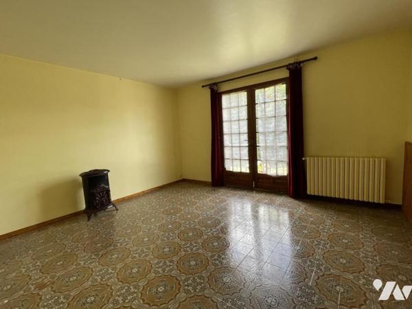 EXCLUSIVITE DE VOTRE NOTAIRE : maison et atelier avec grand jardin