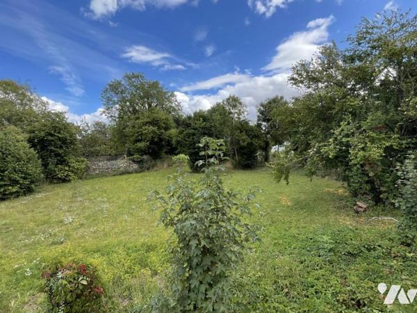 EXCLUSIVITE DE VOTRE NOTAIRE : maison et atelier avec grand jardin