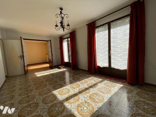 EXCLUSIVITE DE VOTRE NOTAIRE : maison et atelier avec grand jardin